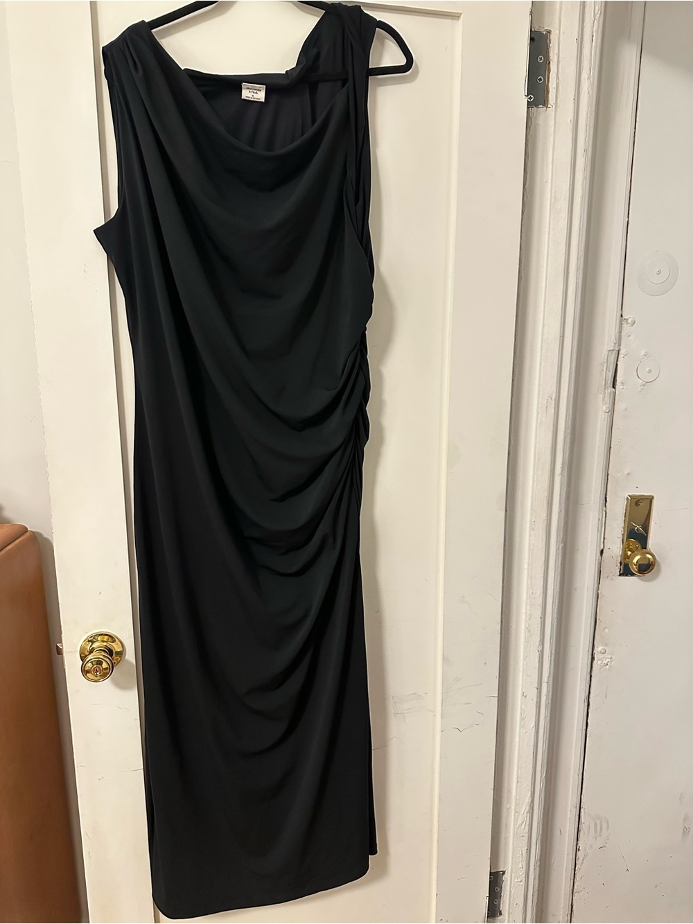Abercrombie & Fitch Black Draped Sleeveless Midi Dress - Picture 2 of 4